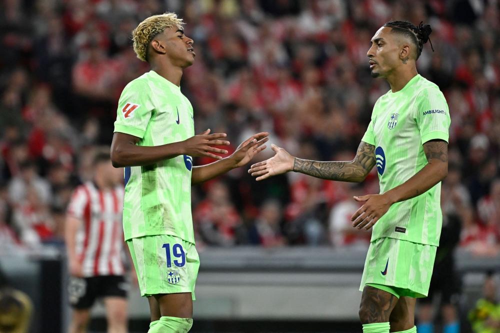 超越老穆勒！凯恩成为德甲历史上最快达成十次帽子戏法的球员