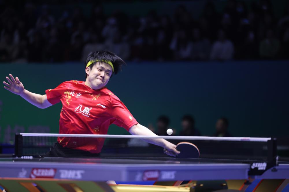 太阳报：涉嫌在酒吧用头撞伤他人，英格兰球星伊万·托尼被捕